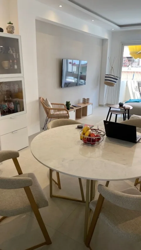 Ny leilighet sentralt, Juan les Pins: sjøutsikt