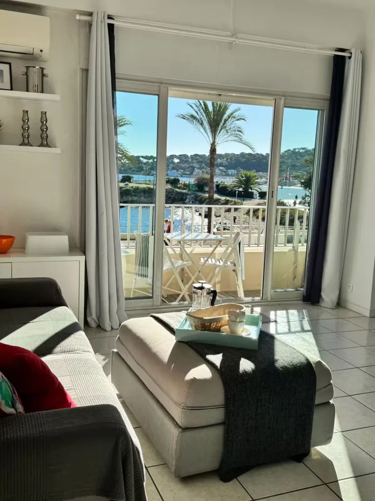Sentral studio: Antibes med havutsikt og balkong